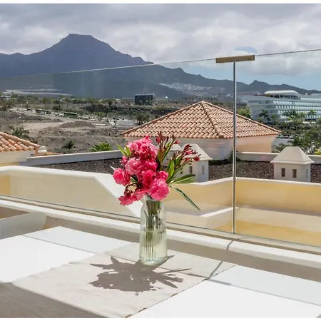 Oceano La Caleta With Sea View & Terrace, 2b Apartamento *
