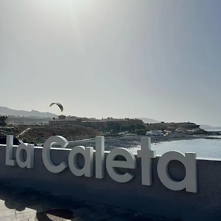 아파트 Oceano La Caleta With Sea View & Terrace, 2b 아데제
